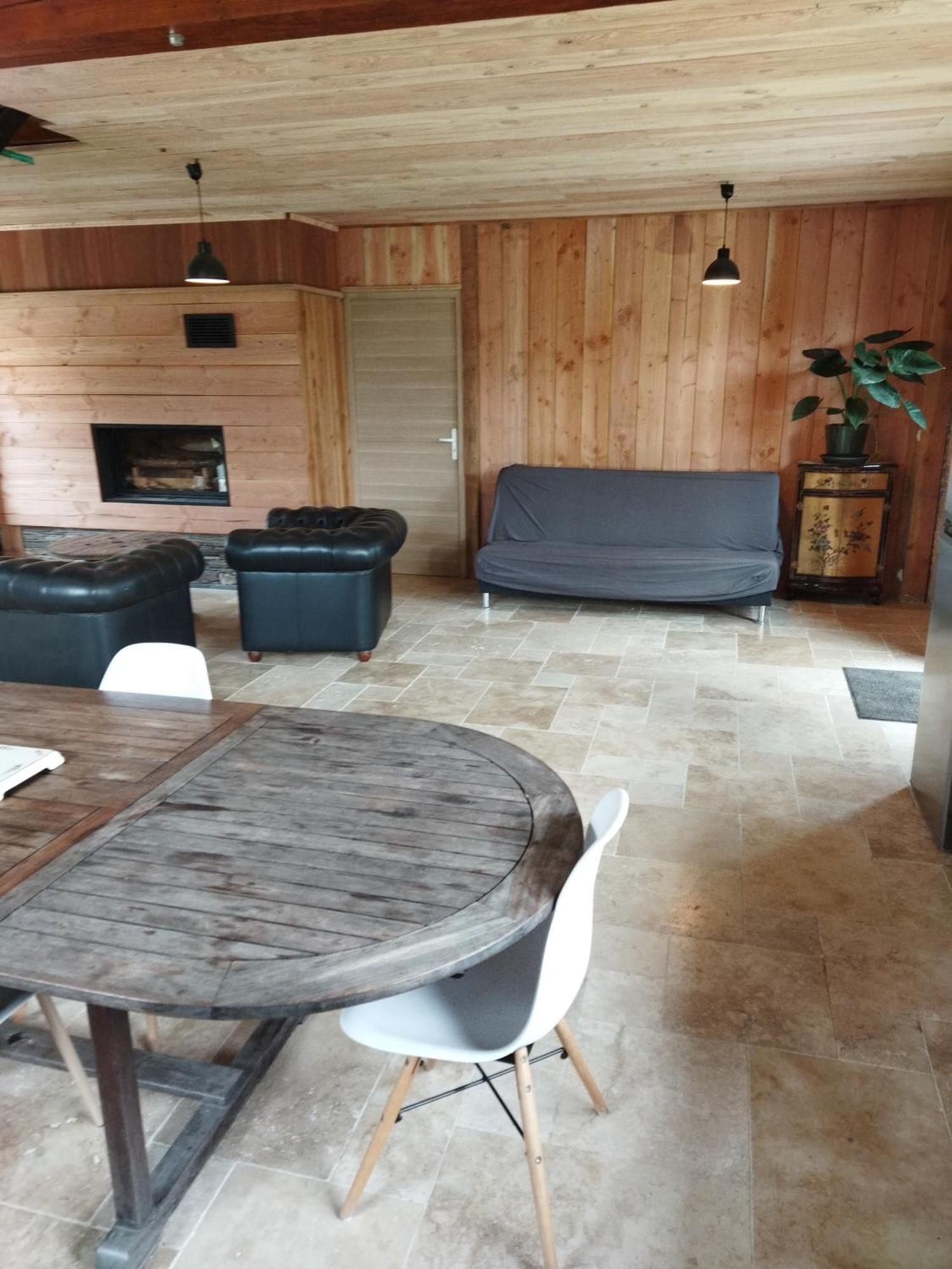 La Maison Dans Les Bois Soucelles Екстериор снимка