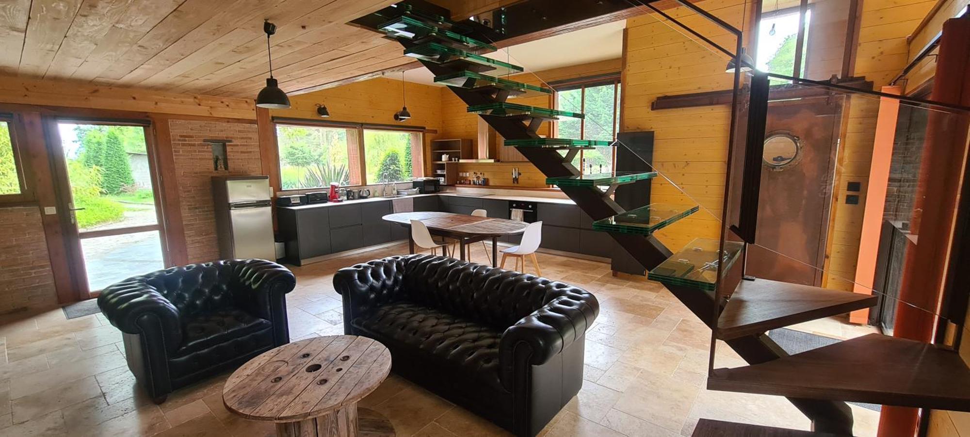La Maison Dans Les Bois Soucelles Екстериор снимка