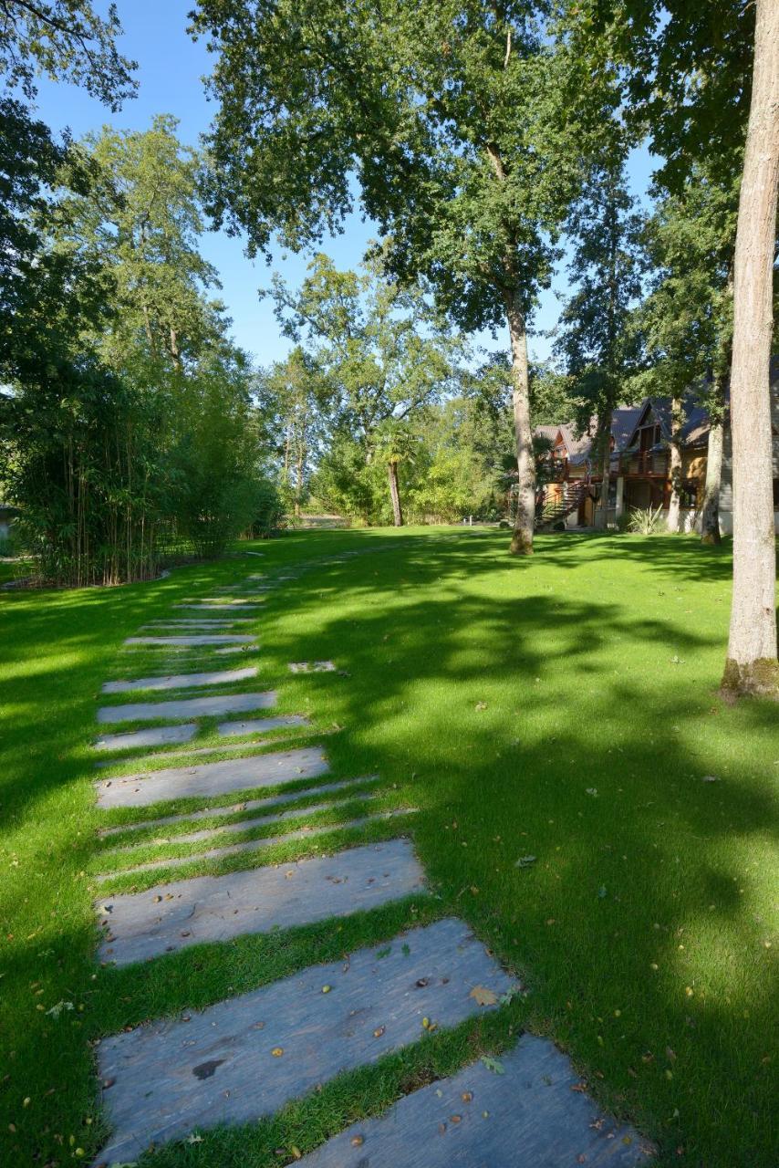 La Maison Dans Les Bois Soucelles Екстериор снимка